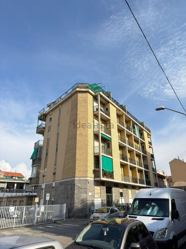 appartamento in vendita a Torino in zona Santa Rita