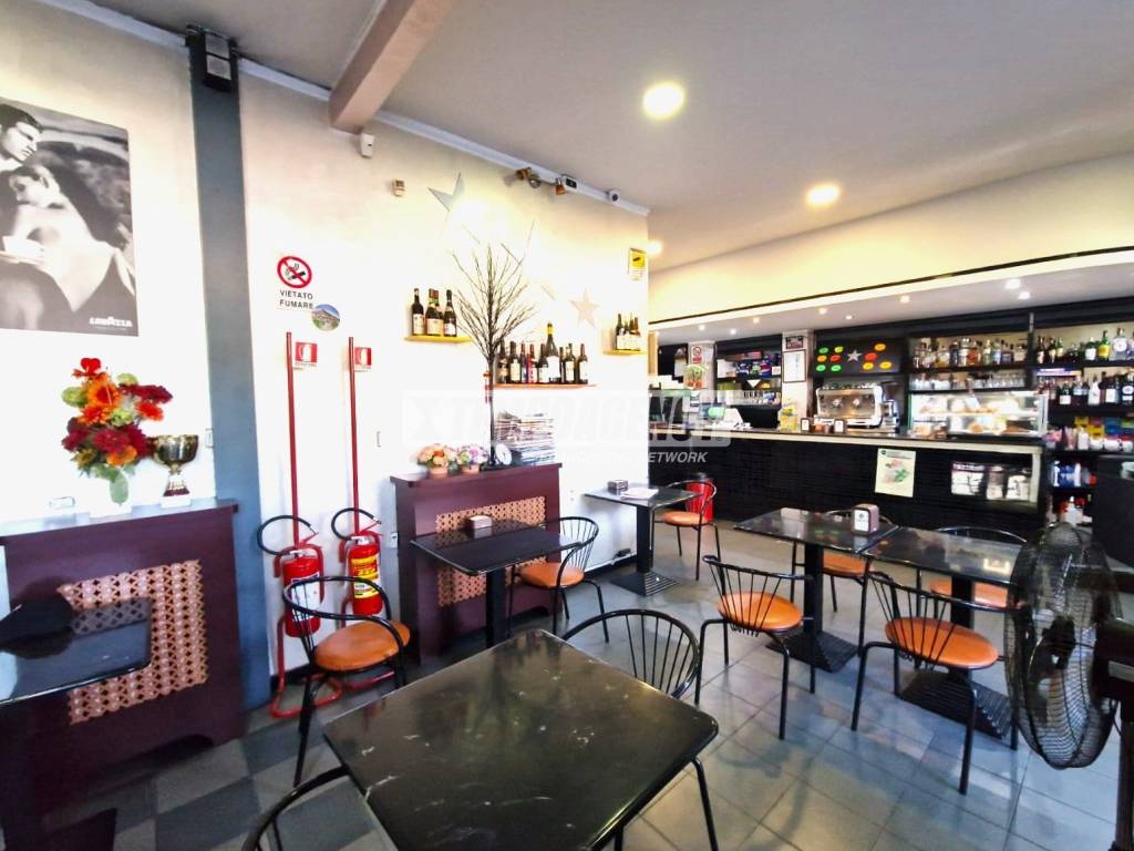 negozio in vendita a Torino in zona Santa Rita