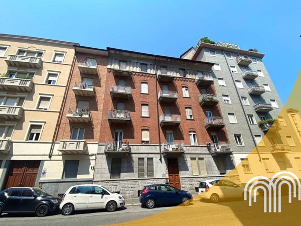 appartamento in vendita a Torino in zona Cit Turin