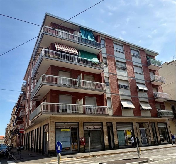 appartamento in vendita a Torino in zona Parella