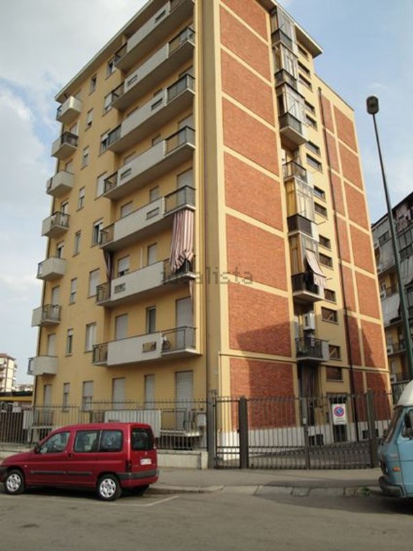 appartamento in vendita a Torino in zona Lucento