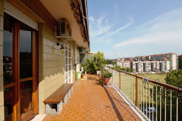 appartamento in vendita a Torino in zona Lingotto