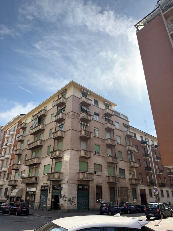 appartamento in vendita a Torino in zona Lingotto