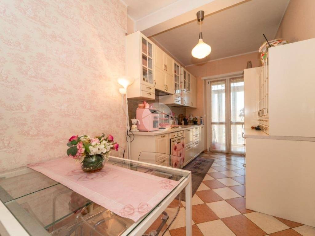 appartamento in vendita a Torino in zona Borgata Vittoria