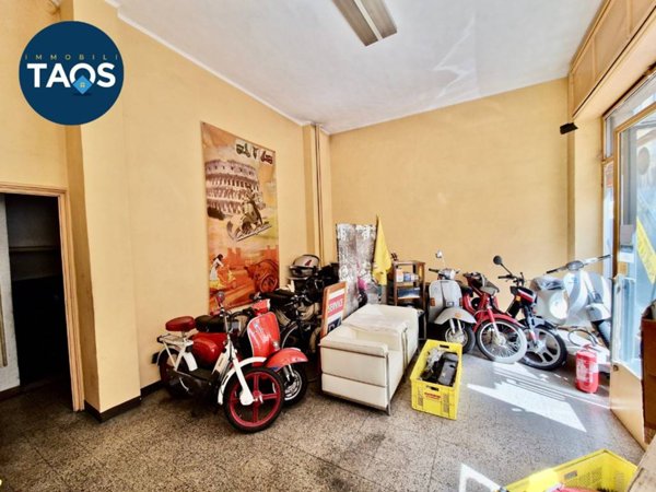 negozio in vendita a Torino in zona Barriera di Milano