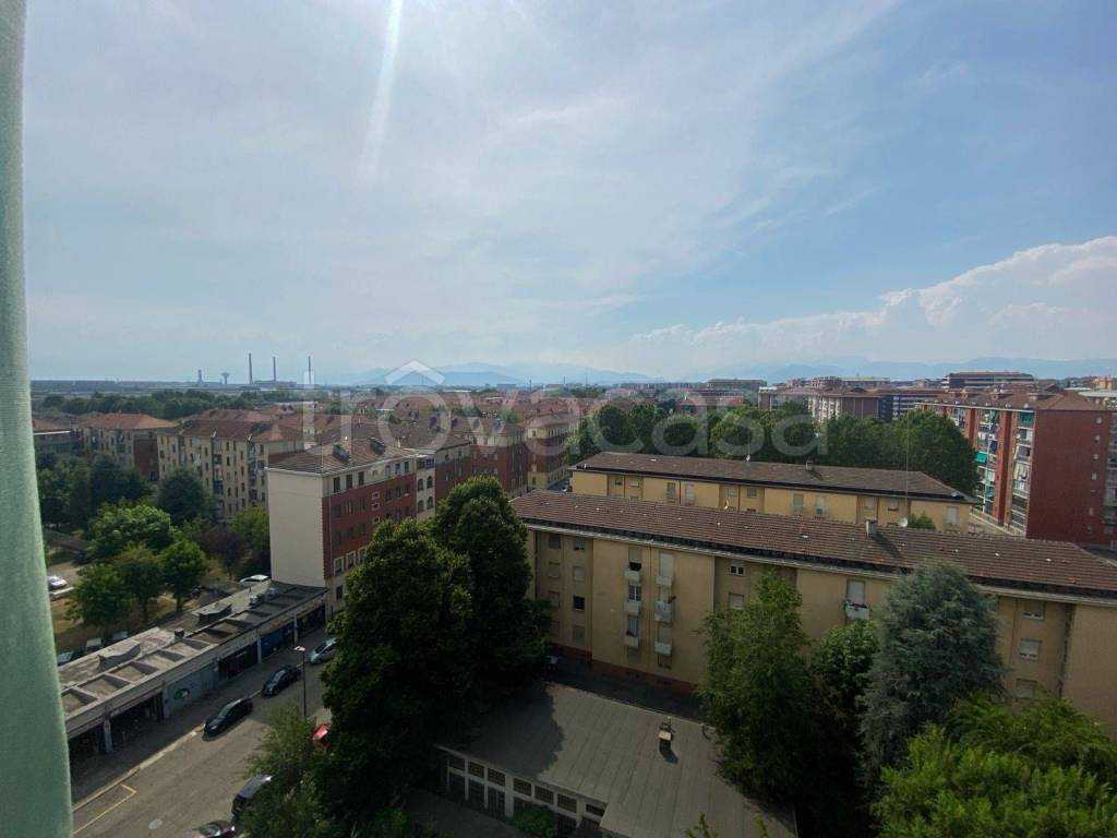 appartamento in vendita a Torino in zona Mirafiori Nord