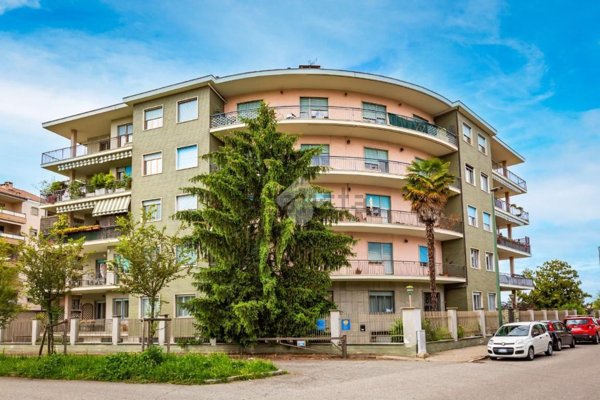 appartamento in vendita a Torino in zona Parella