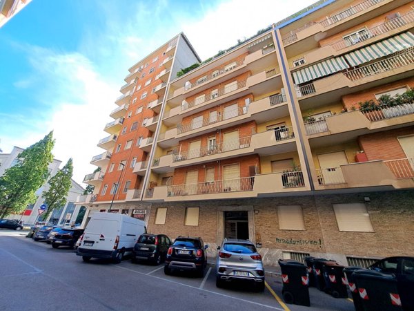 appartamento in vendita a Torino in zona Crocetta