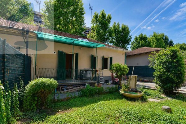 casa indipendente in vendita a Torino