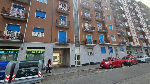 locale di sgombero in vendita a Torino in zona Barriera di Milano