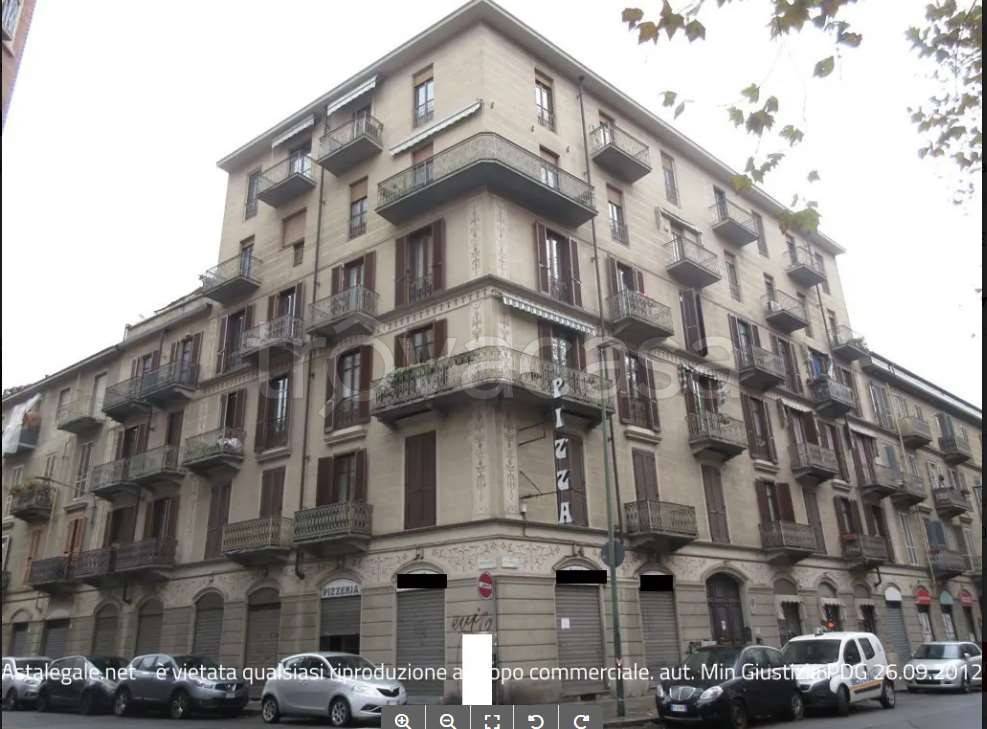 negozio in vendita a Torino in zona Barriera di Milano