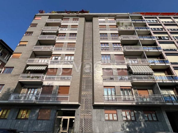 ufficio in vendita a Torino in zona Crocetta