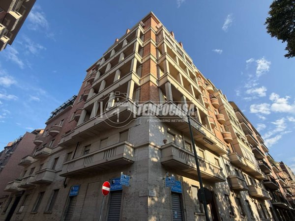 appartamento in vendita a Torino in zona Campidoglio