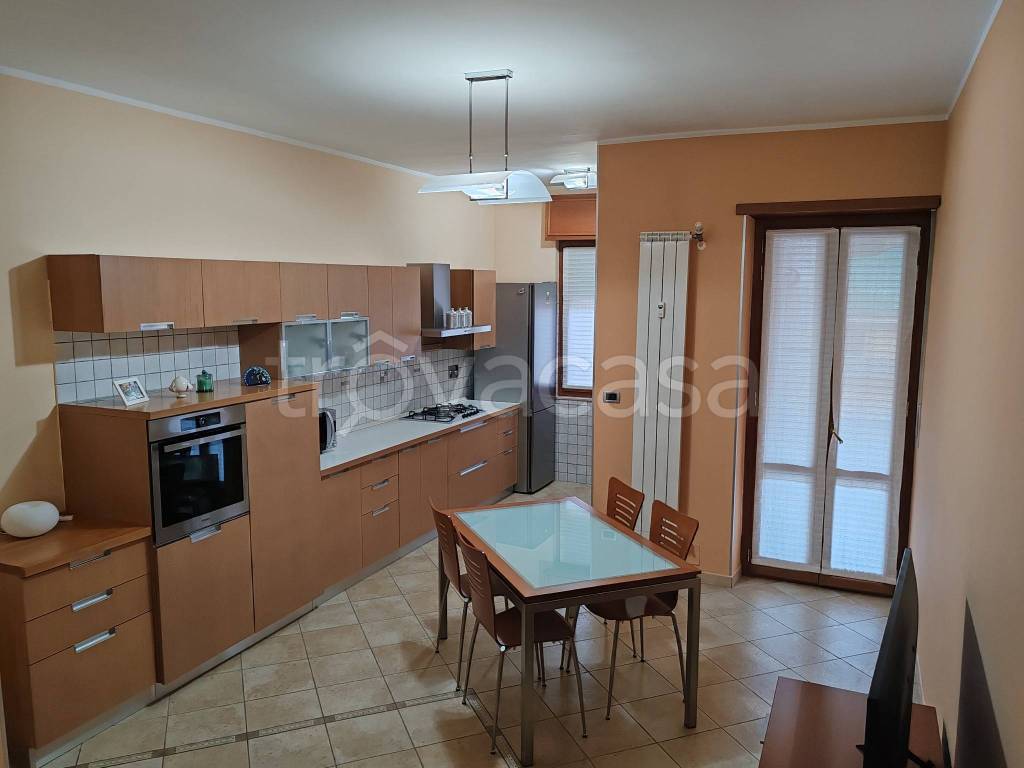 appartamento in vendita a Torino in zona Borgata Vittoria
