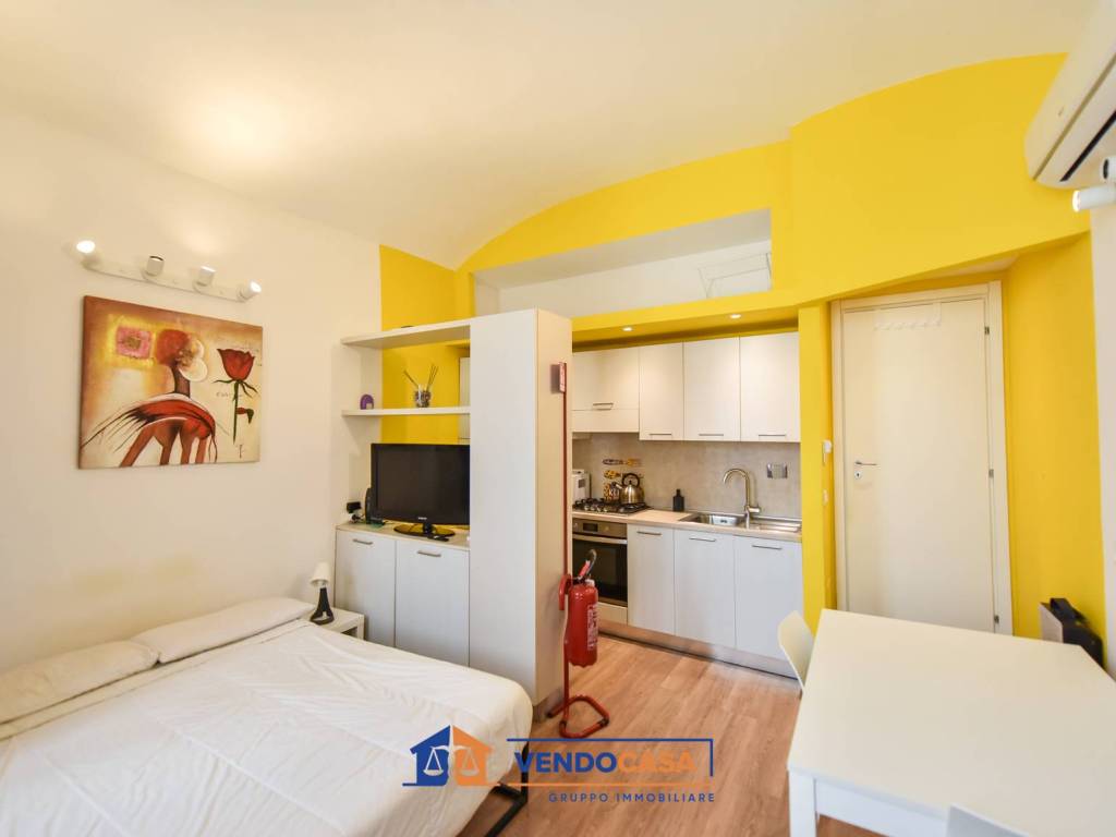appartamento in vendita a Torino in zona Cit Turin