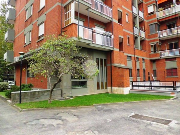 appartamento in vendita a Torino in zona Lingotto