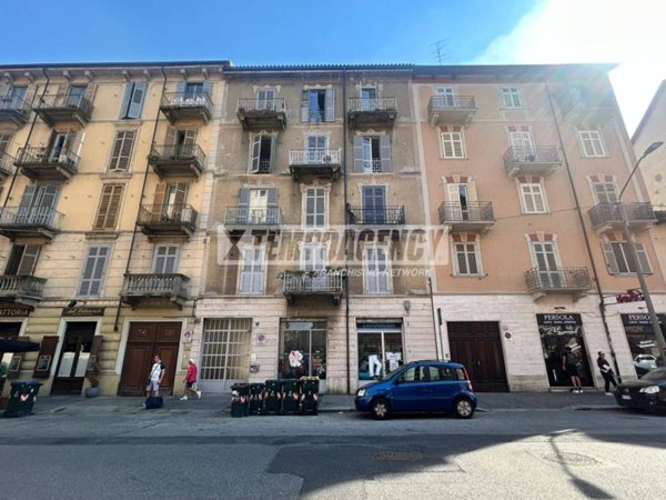 negozio in vendita a Torino in zona Santa Rita