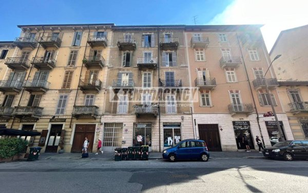 negozio in vendita a Torino in zona Santa Rita