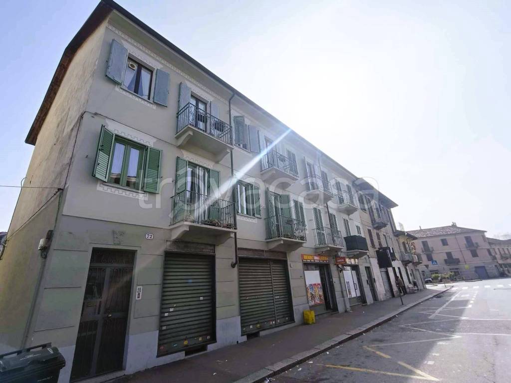 negozio in vendita a Torino in zona Barca