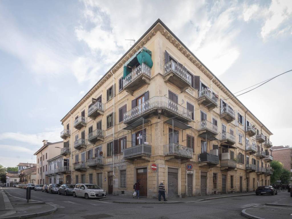 appartamento in vendita a Torino in zona Aurora