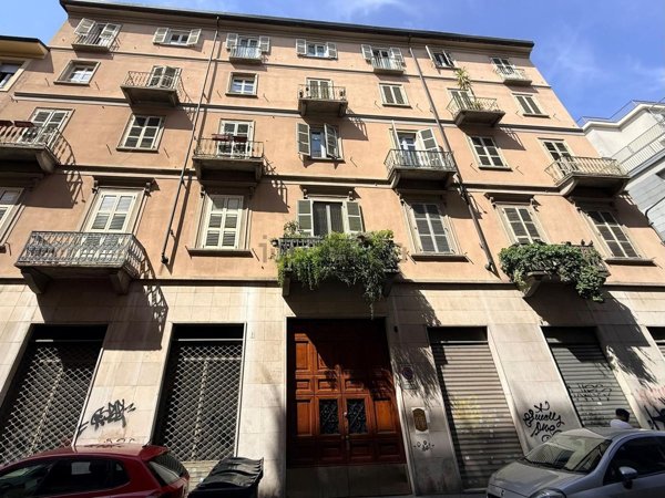 appartamento in vendita a Torino in zona San Salvario
