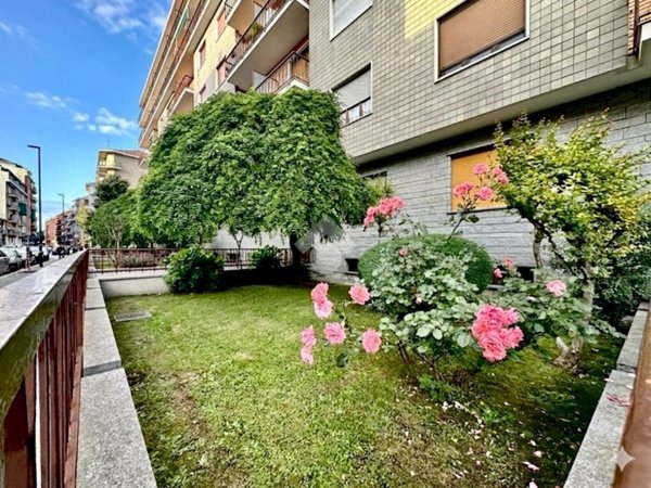 appartamento in vendita a Torino in zona Borgata Vittoria