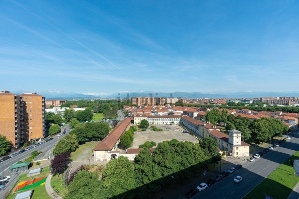 appartamento in vendita a Torino in zona Santa Rita