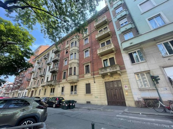 appartamento in vendita a Torino in zona Cit Turin