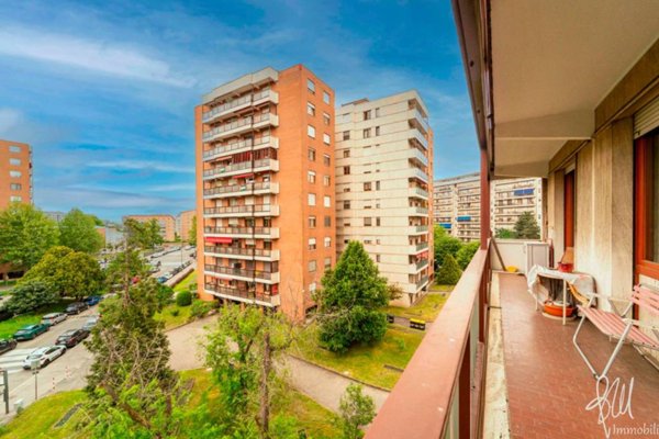 appartamento in vendita a Torino in zona Mirafiori Nord