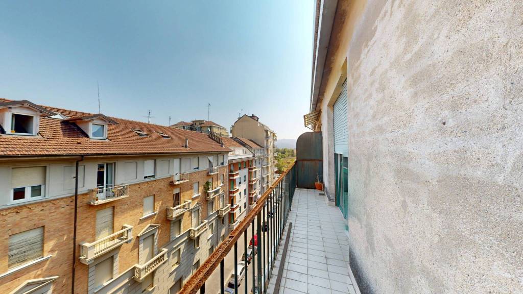 appartamento in vendita a Torino in zona Santa Rita