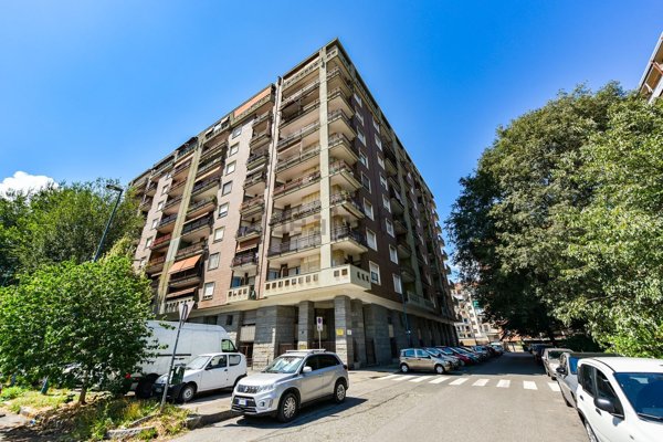 appartamento in vendita a Torino in zona Borgata Vittoria
