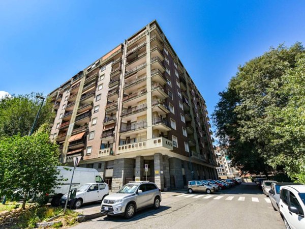 appartamento in vendita a Torino in zona Borgata Vittoria