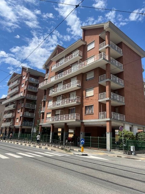 appartamento in vendita a Torino in zona Aurora