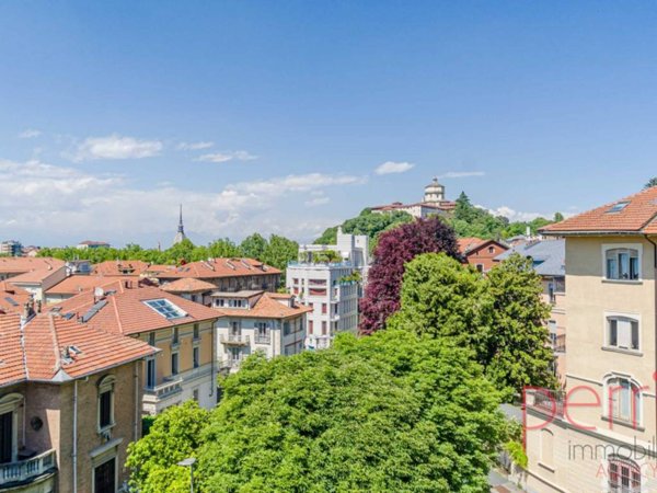 appartamento in vendita a Torino in zona Gran Madre