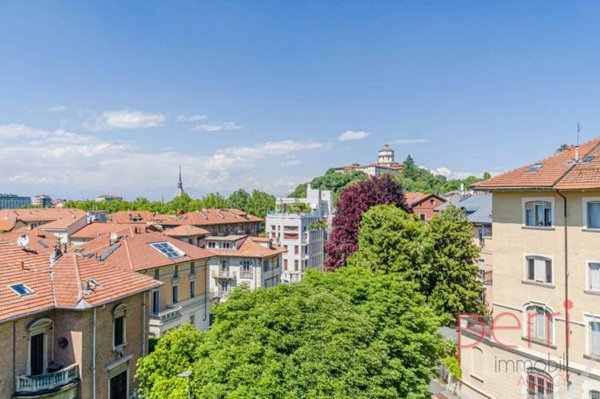appartamento in vendita a Torino in zona Gran Madre