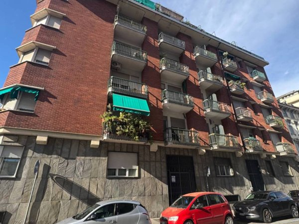 appartamento in vendita a Torino in zona San Salvario
