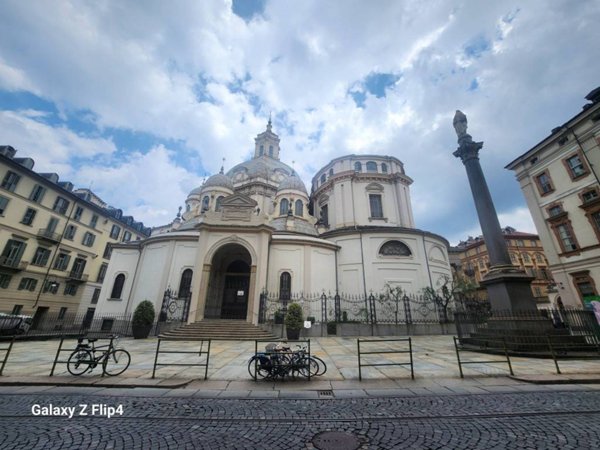 appartamento in vendita a Torino in zona Aeronautica