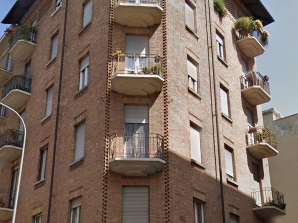 appartamento in vendita a Torino in zona Aurora