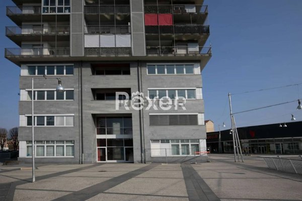 ufficio in vendita a Torino in zona Lucento