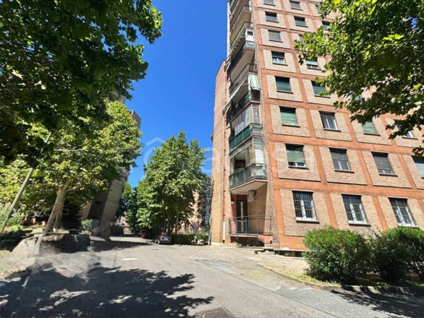 appartamento in vendita a Torino in zona Borgata Vittoria