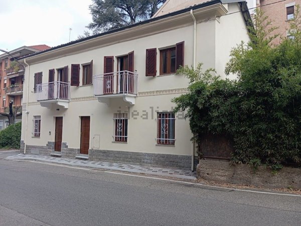 casa indipendente in vendita a Torino in zona Sassi