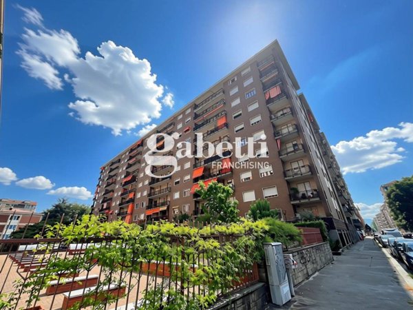 appartamento in vendita a Torino in zona Santa Rita