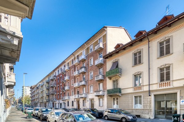 appartamento in vendita a Torino in zona Parella
