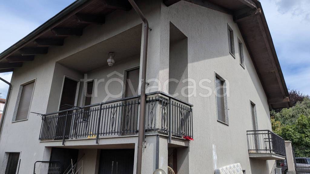 casa indipendente in vendita a Torino in zona Bertolla