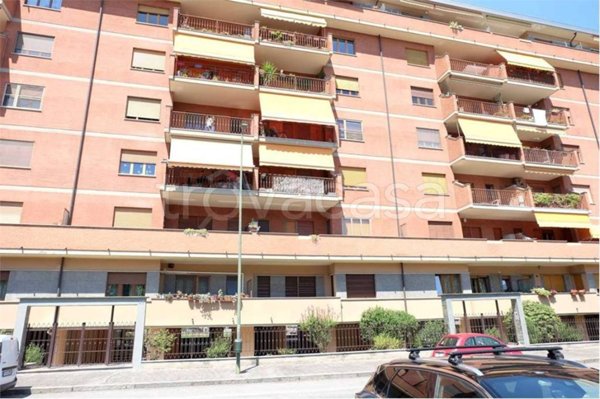 appartamento in vendita a Torino in zona Mirafiori Nord