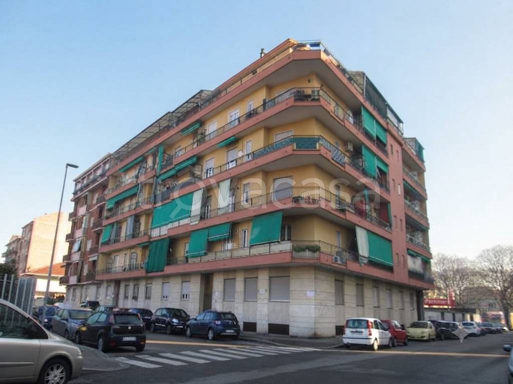 appartamento in vendita a Torino in zona Lucento