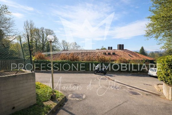 casa indipendente in vendita a Torino in zona Cavoretto