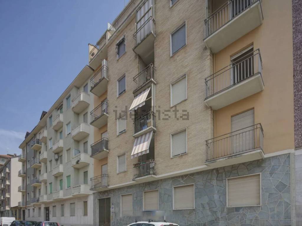 appartamento in vendita a Torino in zona Pozzo Strada