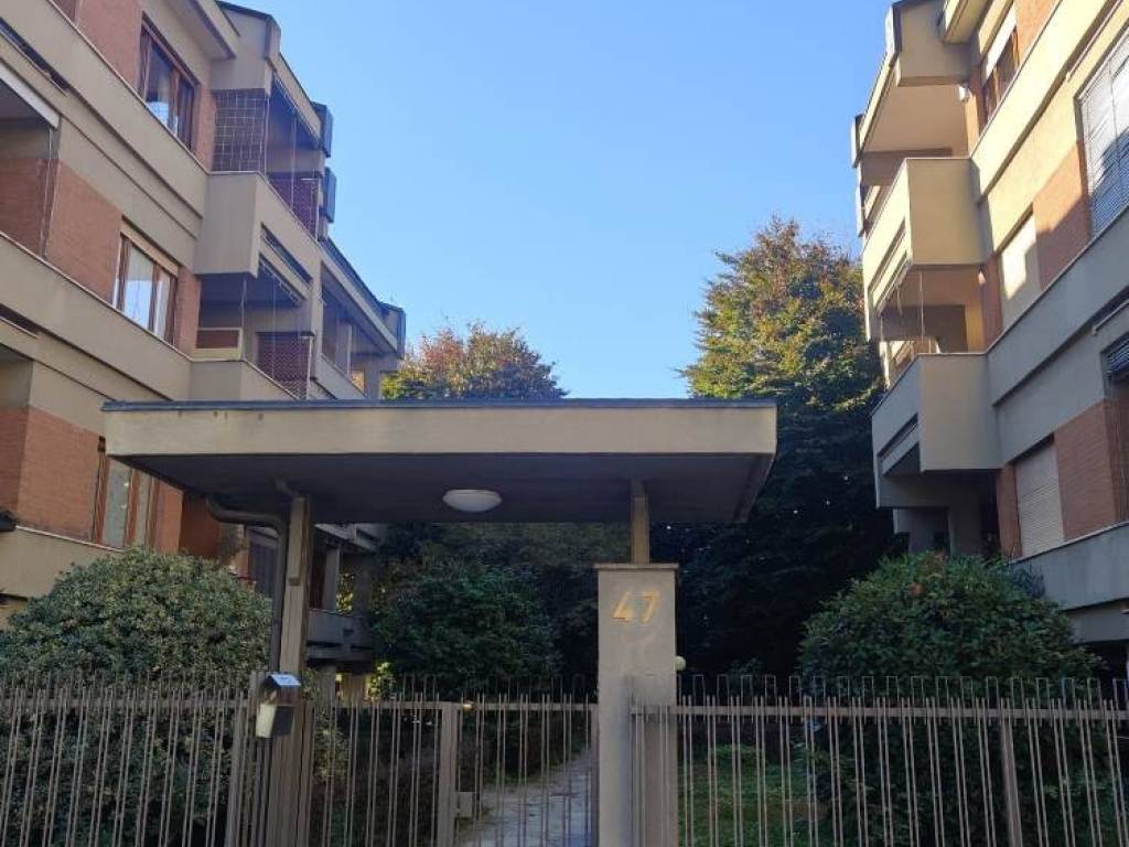 appartamento in vendita a Torino in zona Santa Rita