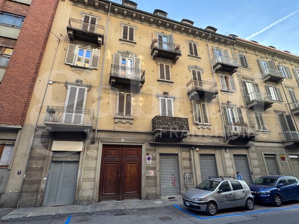 appartamento in vendita a Torino in zona San Salvario